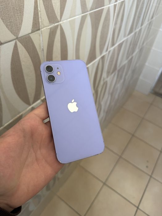 Продам IPhone 12, 64gb