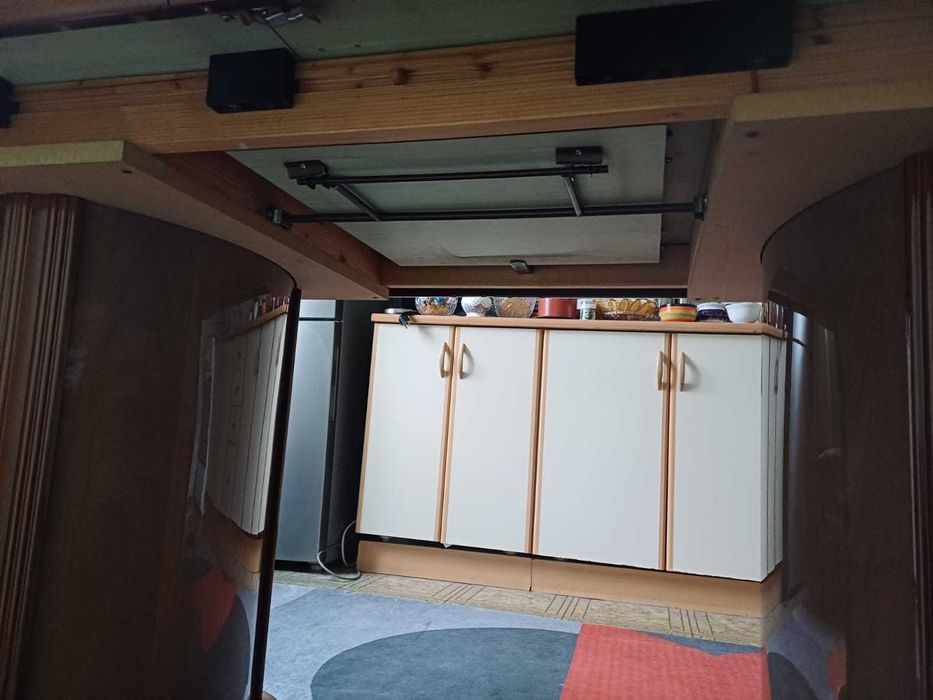 Стол гостевой/кухонный