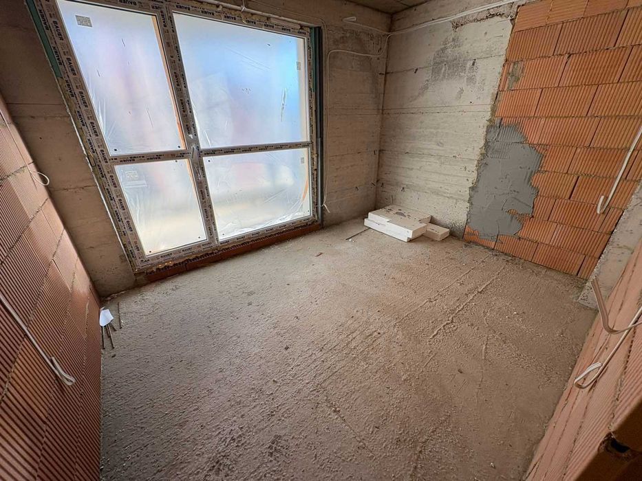 Тристаен с паркомясто, кв. Виница