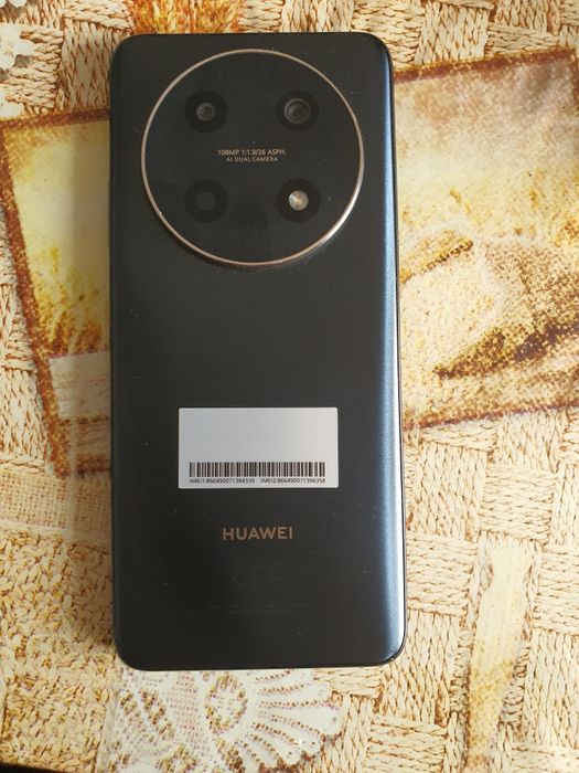 Huawei nova 12 i