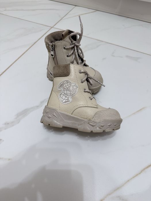 Продам зимние ботинки