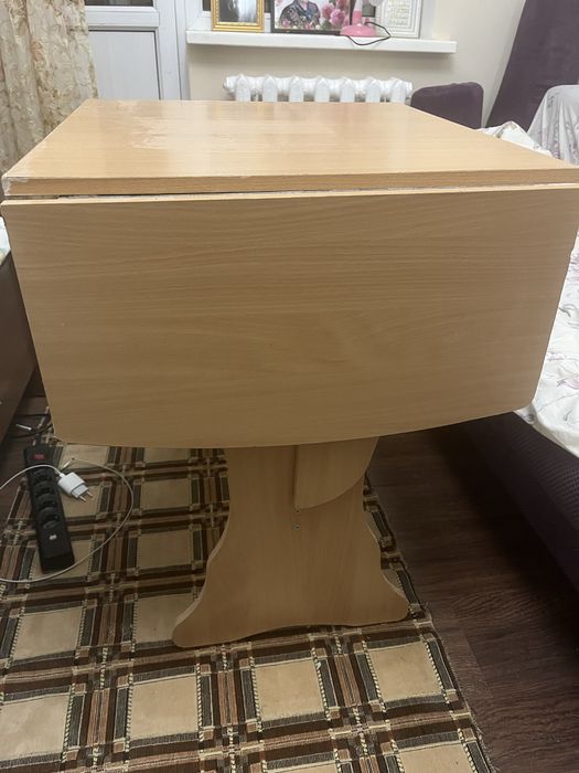 Продается складной кухонный стол
