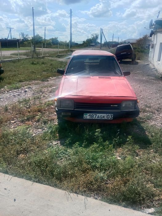 Мазда 323 старушка