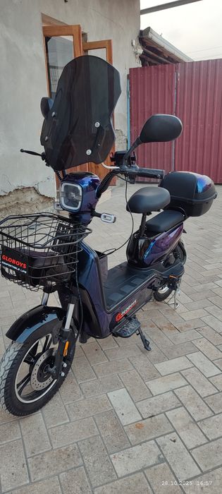 Skuter bodo elektro