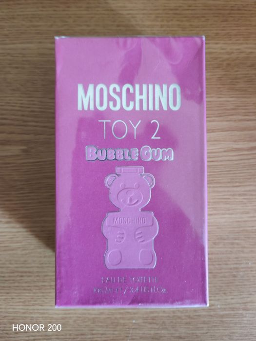 Moschino bubble gum