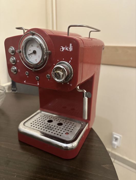 Кафе машина Arielli