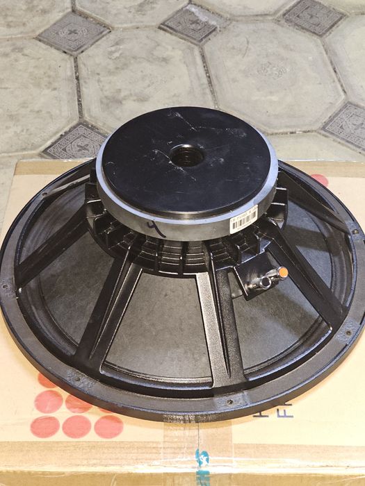 Динамик 15 дюймов