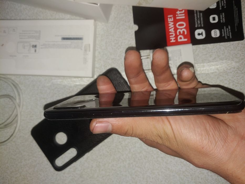 Huawei P30 lite 4/128gb sotiladi  yoki обмен