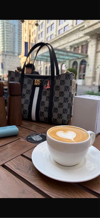 Продам оригинал сумку