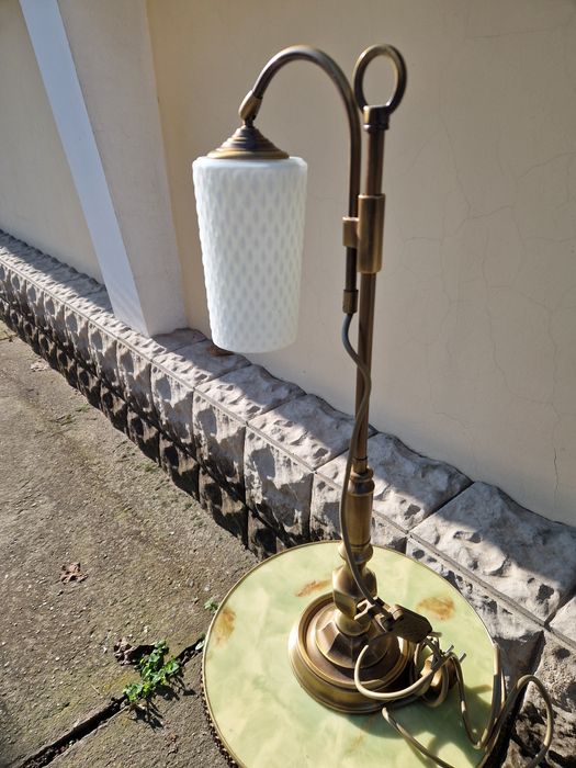 Страхотна антикварна немска настолна лампа