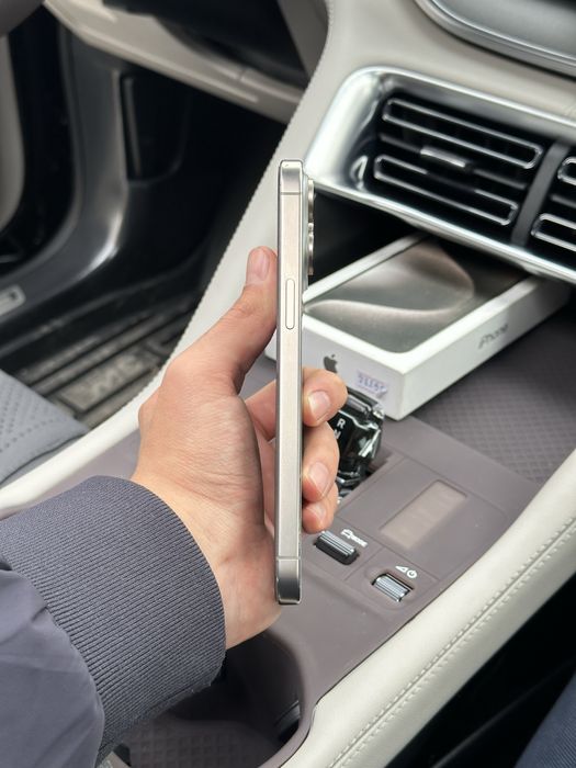 iPhone 15 Pro Max 256gb 94yomks Natural Titanium