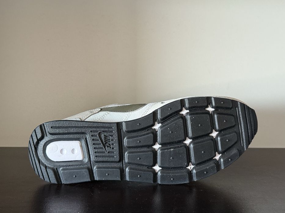 Nike Venture Runner 41номер 26см Стелка Нови с Кутия