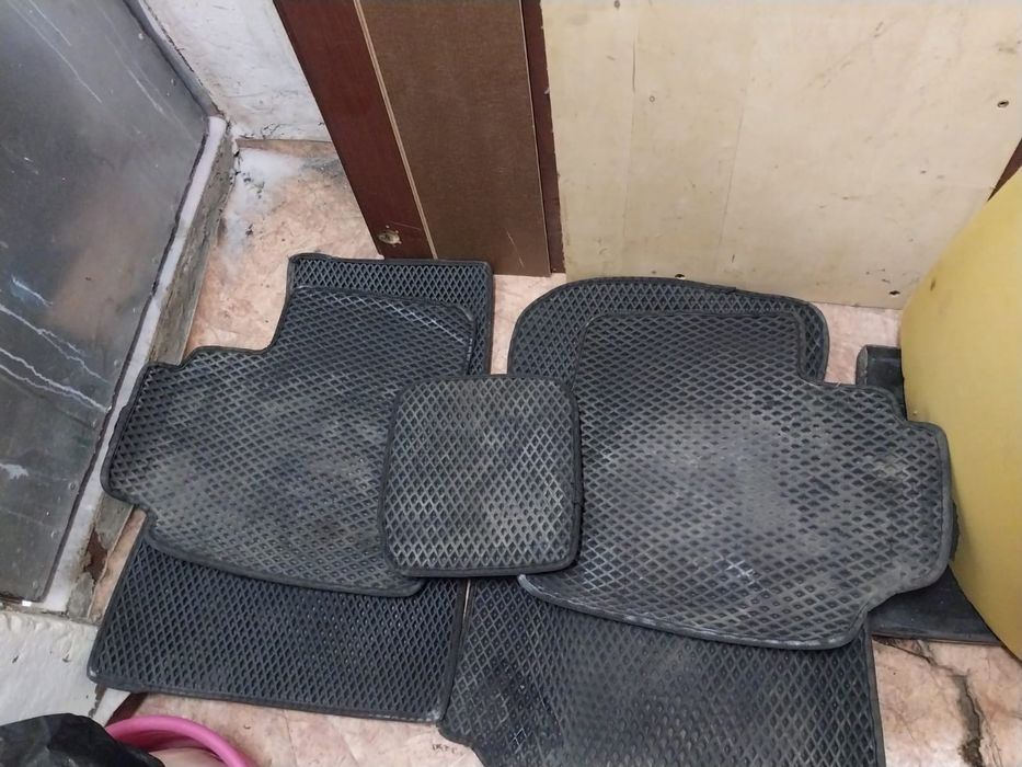 Продам евро коврики для Lada Priora