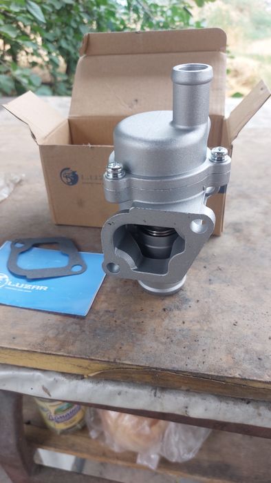 Продам автозапчасти на ВАЗ-2190