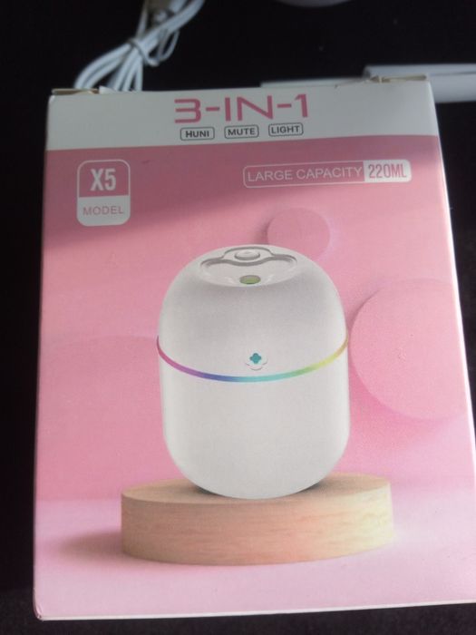 Светещ овлажнител