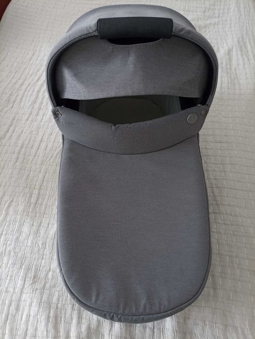 Cybex Cot S LAVA GREY кош за новородено