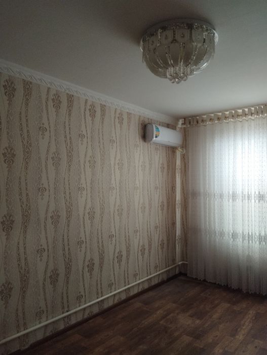 Аренда квартира 3 комната 2-эт. 22 м/к 5/8 дом Наргиз астановка жолы