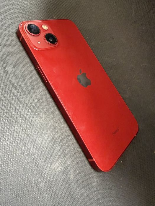 iPhone 13 256gb / отличен