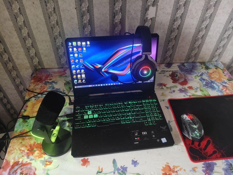 Игровой ноутбук Asus
