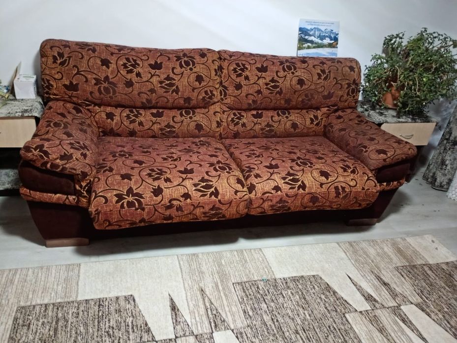 Canapea  extensibila +două fotolii