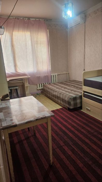 Чиланзар 3. Торговый центр. 1 комнатная средний ремонт