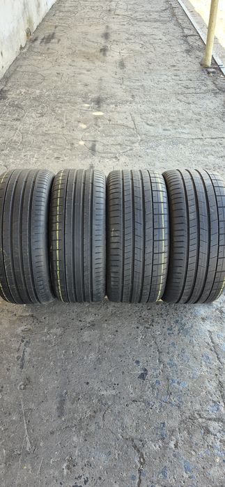4 anvelope vara Pirelli,fata 255/40/20,spate 285/35/20.Pretul este pe bucata.