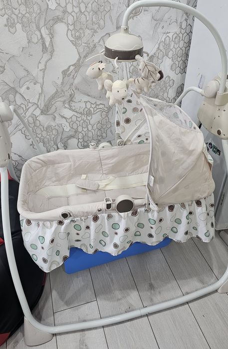 Продам детскую кроватку