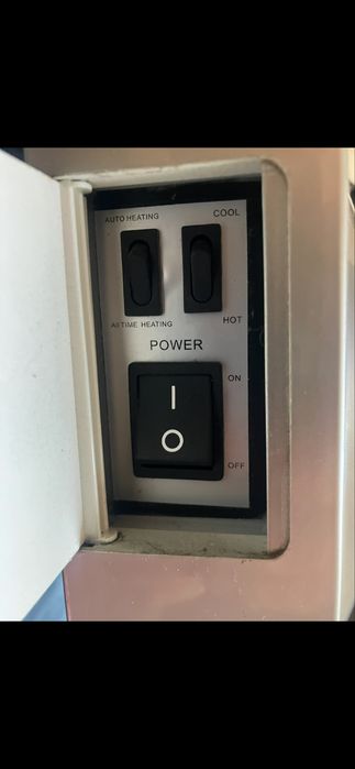 Стенен сешоар за ръце