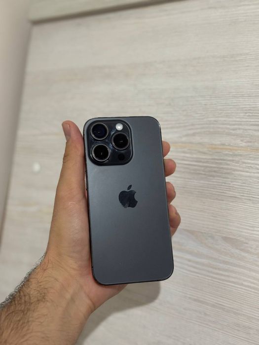 iPhone 15pro black