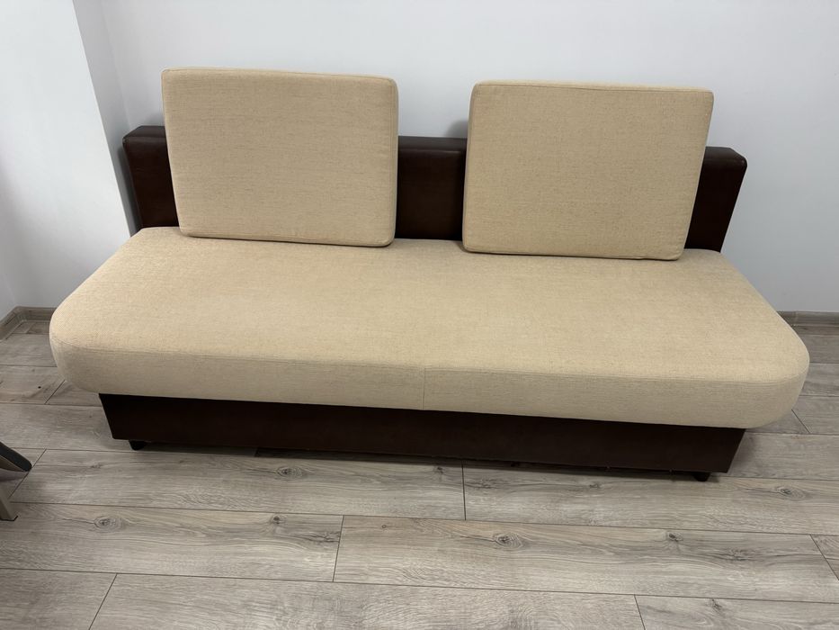 Диван разтегателен  2бр. +  табуретка