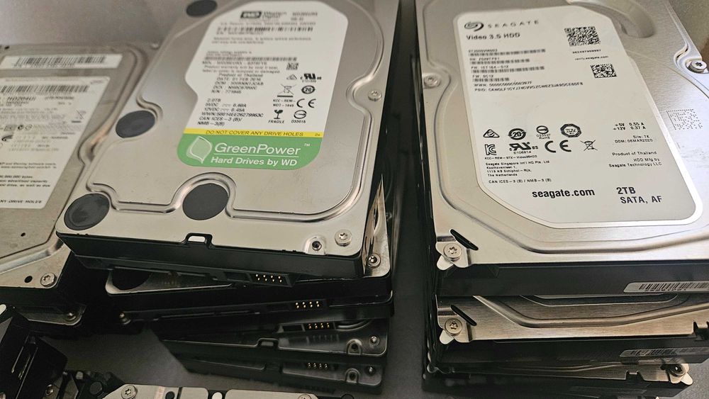 2 TB HDD 3.5"  Твърд диск / WD / SEAGATE / SAMSUNG / TOSHIBA  и др.