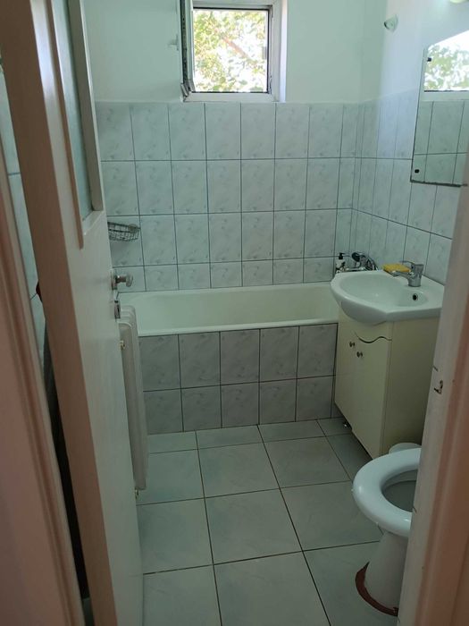 Proprietar închiriez apartament 3 camere Brâncoveanu