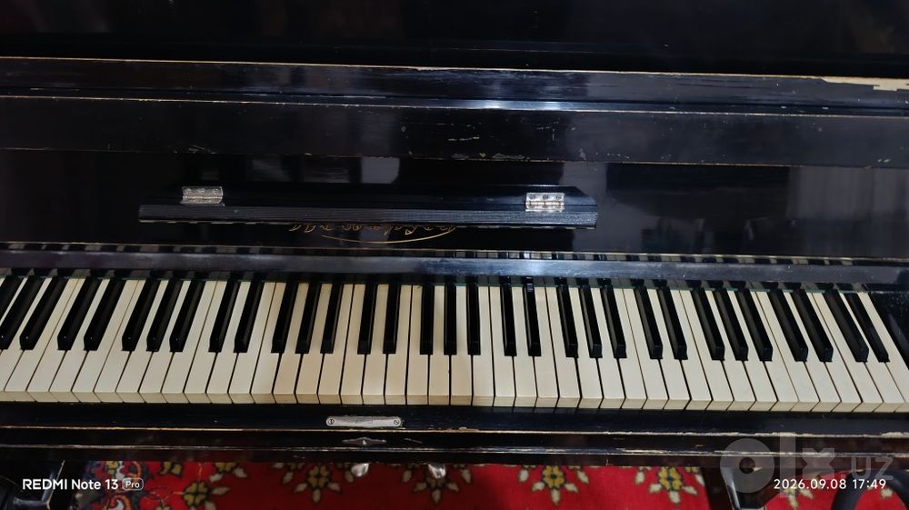 Pianina ishlatilgan azgina koʻchgan joyi bor lekin sifati yaxshi n