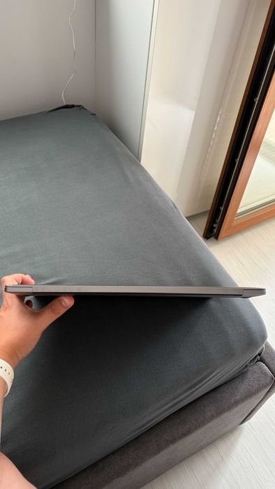 Apple MacBook Pro 15” (2018) | i7 6-Core | 16GB RAM | 512GB SSD | Нова батерия