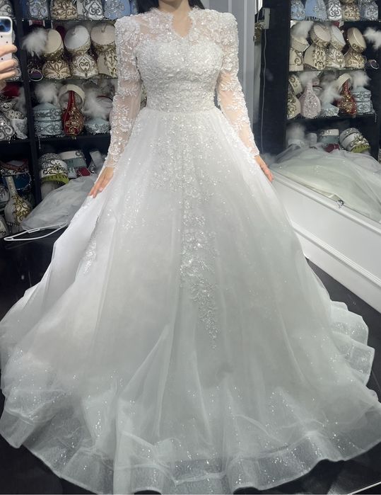 Свадебное платье