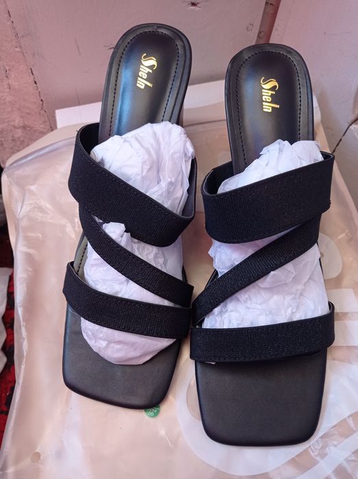 Încălțăminte mărimi mari 39-40