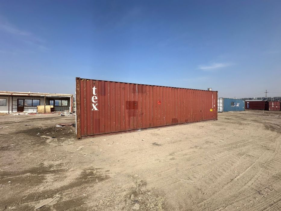 Продам два контейнера