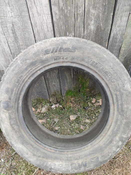 Продам шины б\у.
