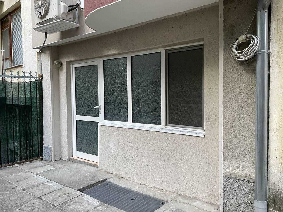 Продава се Едностаен апартамент в Пловдив, Център - 30 кв.м за 1667 €/кв.м - Снимка #4