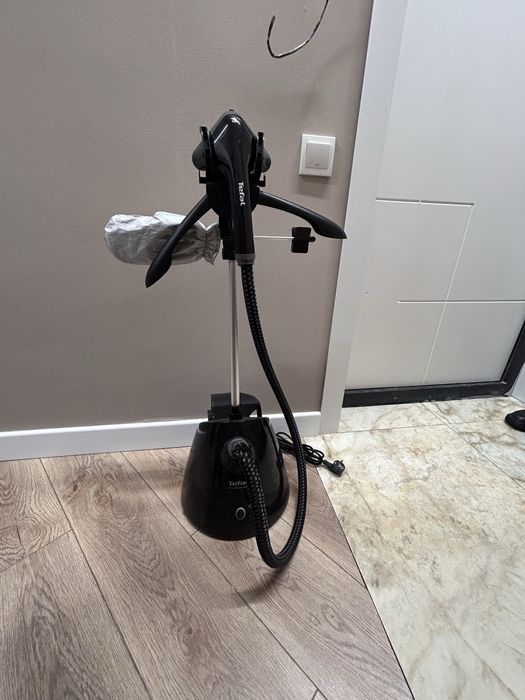 Продам отпариватель Tefal