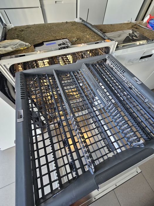 Съдомиялна за пълно вграждане GAGGENAU