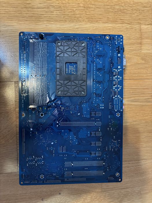 Vand placa de bază Gigabyte GA-MA770-DS3.