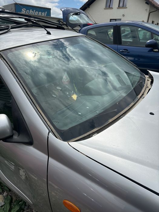 aripa dreapta nissan almera dezmembrari nissan almera