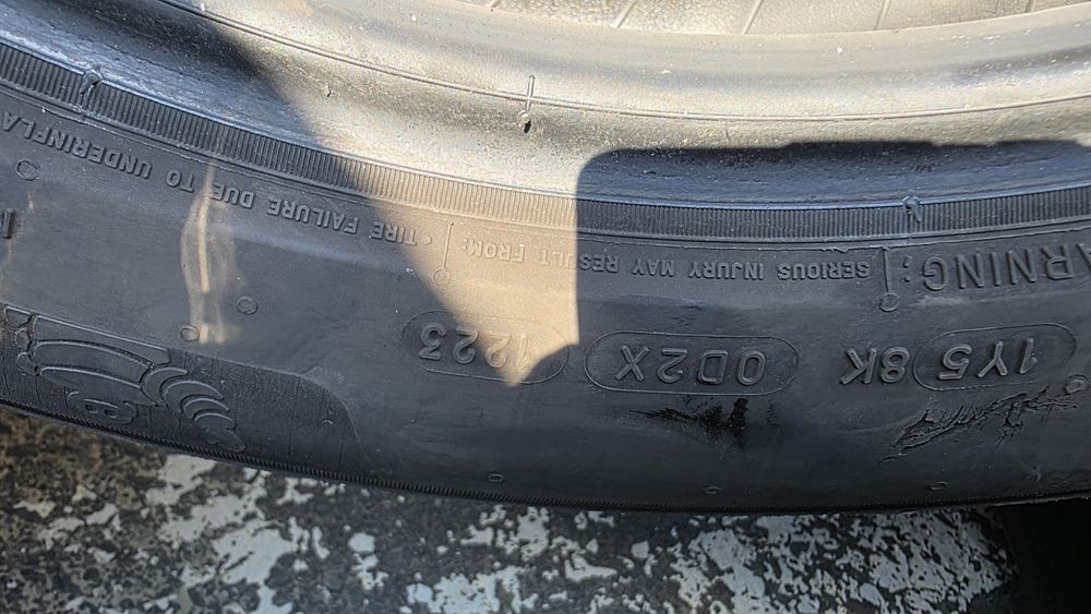 Vând 2 cauciucuri Michelin Pilot Sport 5 225 55 ZR17 aproape noi