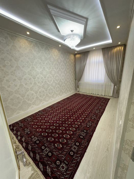 Urganch shahar Dehkan marketni ustida 4-xonali uy ijaraga