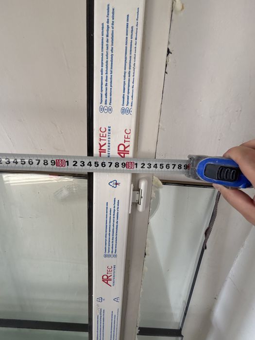 Продам пластковый Ветраж от балкона