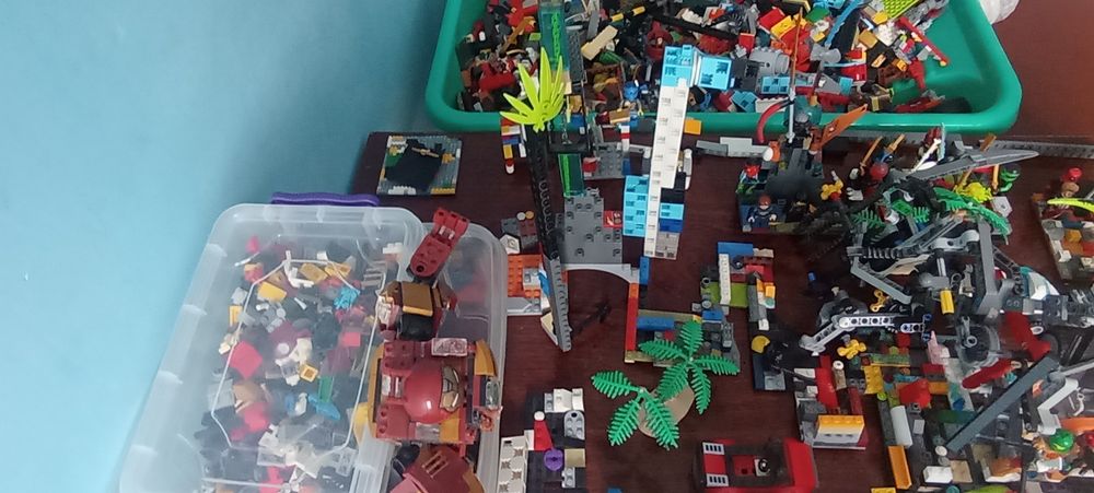 ПродаемLEGO ОРИГИНАЛ россыпью — 10 кг чистого творчества
​Текст:
Прода