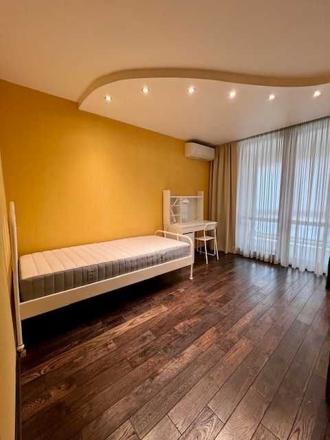 Продава се Многостаен апартамент в София, Редута - 220 кв.м за 1484 €/кв.м - Снимка #4