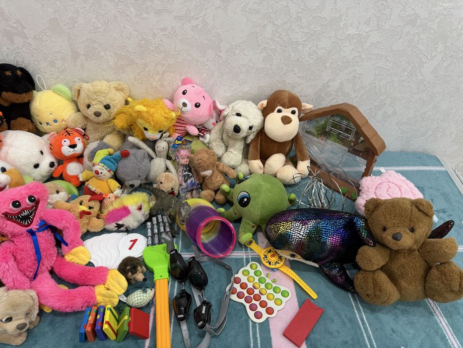 Продам детские игрушки