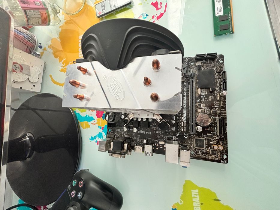 Combo placa de bază intel i5 9600k cooler deepcool 8gb ram ddr4